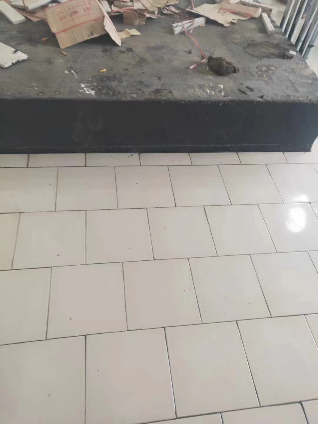 準(zhǔn)確選擇一款適用的耐腐蝕膠泥，可以充分延長設(shè)施或者設(shè)備的使用壽命